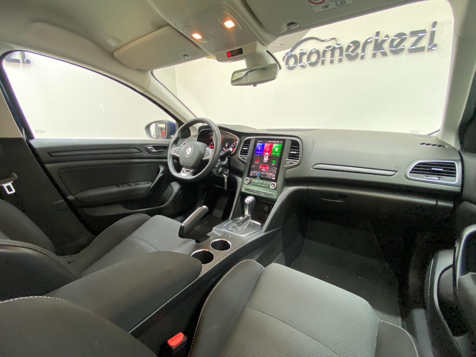 RENAULT MEGANE 17